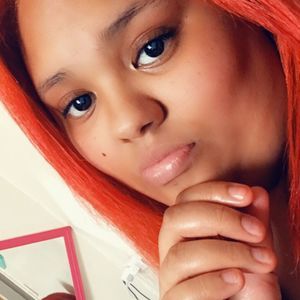 Meet your Posher, Karissa